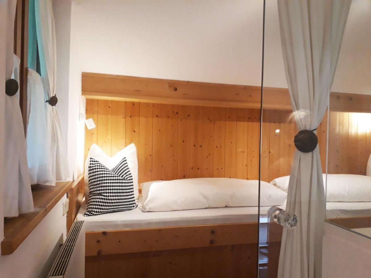 Haus Christine Lägenhet Mieders Exteriör bild