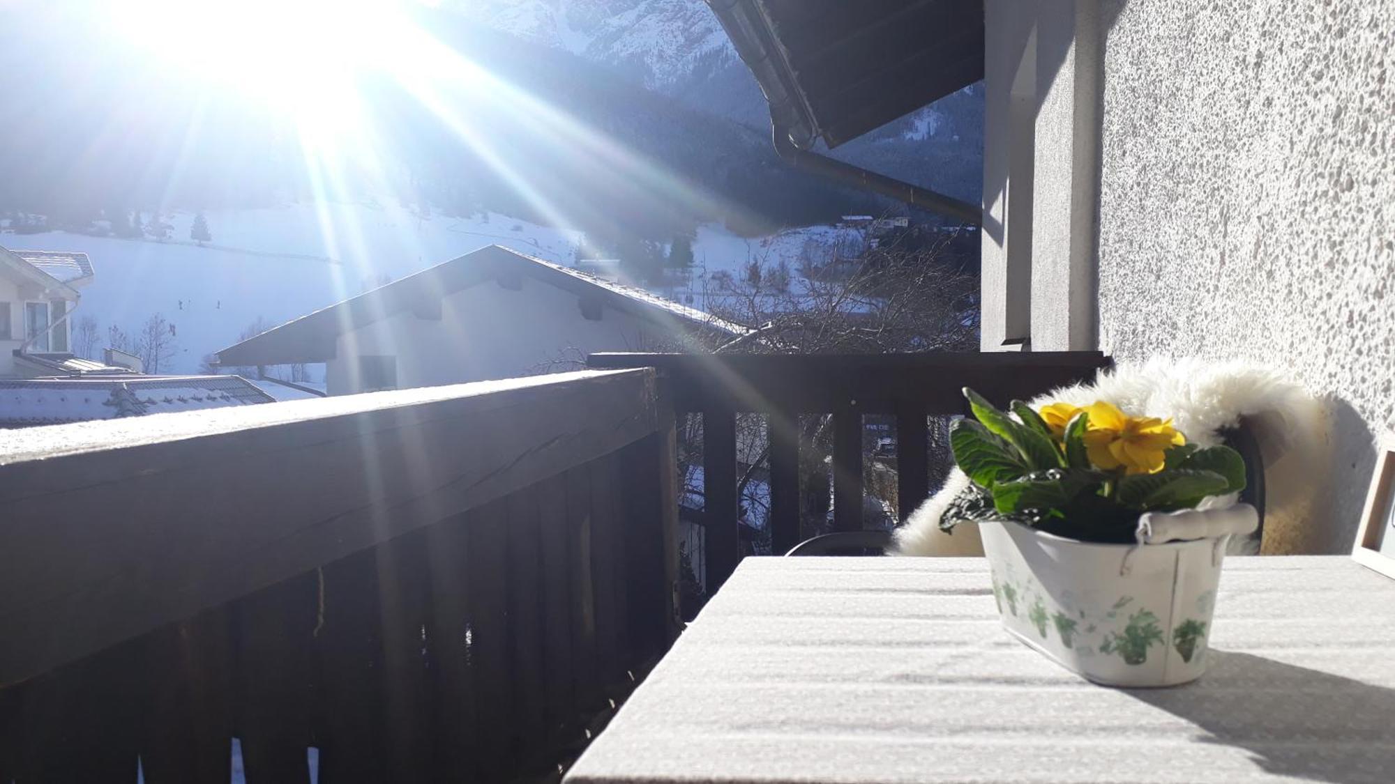 Haus Christine Lägenhet Mieders Exteriör bild